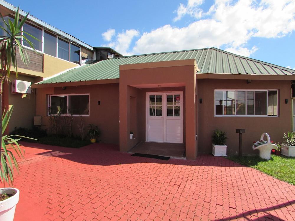 Altos Del Iguazu Hotel Puerto Iguazu Exterior photo
